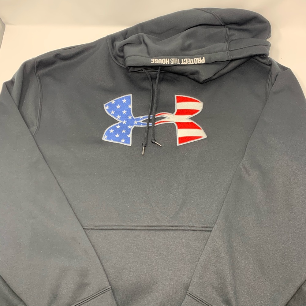 Under Armour American Flag Deisgn Sweater Hoodie M